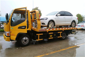 嘉定镇附近拖车救援24小时服务热线